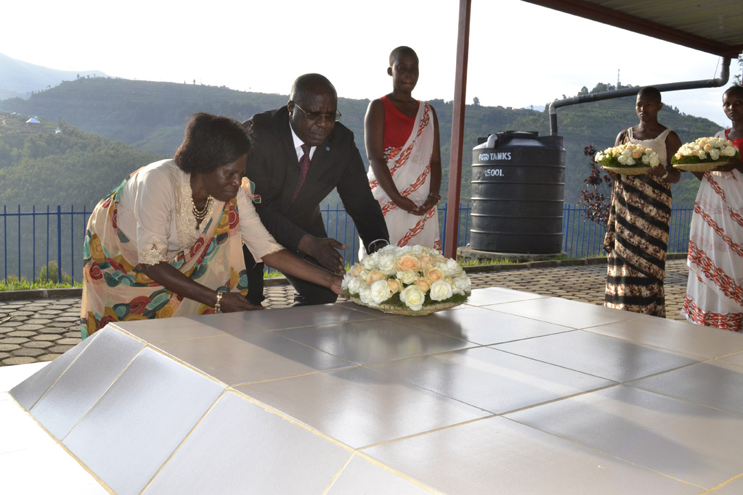 Umuyobozi wa CENO Prof. Pierre Damien Habumuremyi