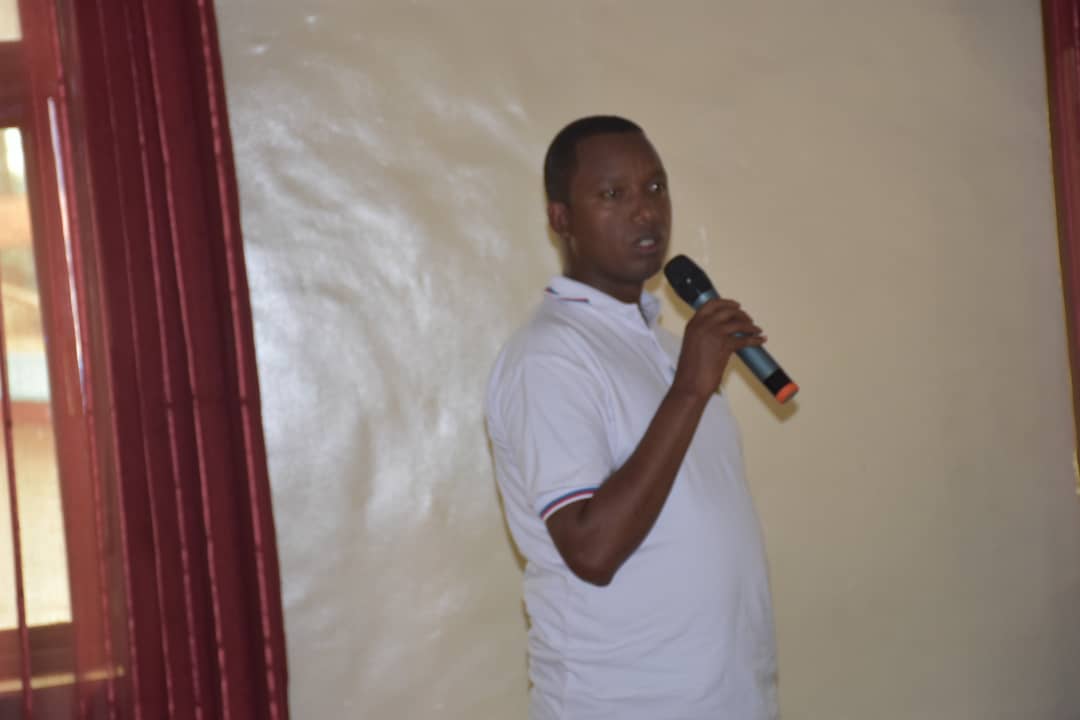 Umuyobozi wa FPR Inkotanyi muri Kirehe, Muzungu Gerard yavuze ko biyemeje gufatira urugero ku butwari bw'Inkotanyi, baharanira guteza imbere abaturage bayobora
