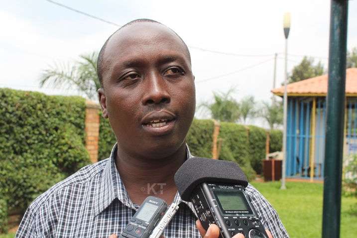 Umuyobozi wa RAB mu Burasirazuba avuga ko nta mbuto ishobora kwemererwa gucuruzwa mu Rwanda itujuje ubuziranenge kuko RAB ibanza kuzisuzuma.