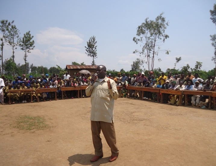 Umwe mu baturage utuye mu kirwa cya Mazane wagaragaje bimwe mu bibazo bafite.