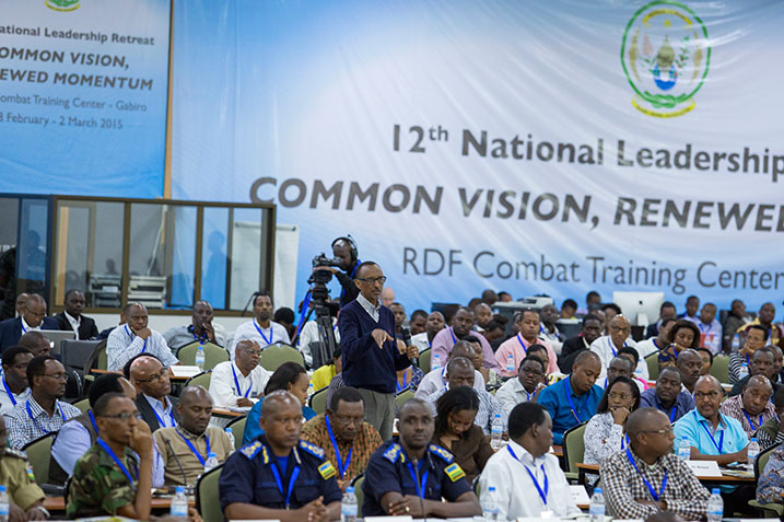 Perezida Kagame yasabye ko uyu mwiherero ukwiye kuvamo ingamba zigamije kwihutisha iterambere. 