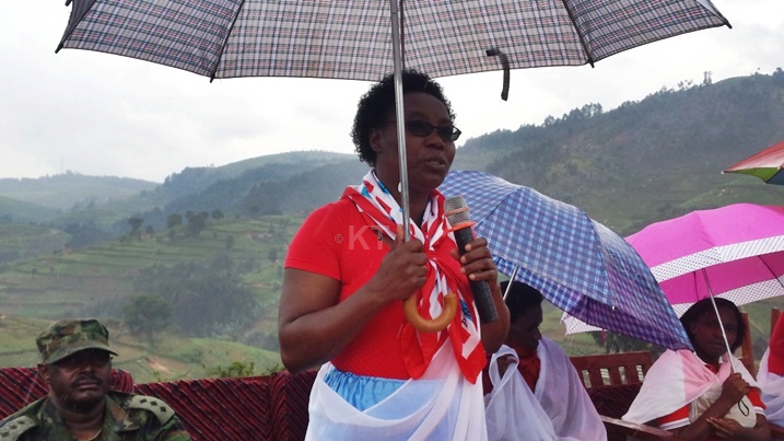 Umyobozi w'akarere wungirije ushinzwe imibereho myiza yavuze ko kuremera abatishoboye muri Rutsiro bigaraga inzira yo kwishakamo ibisubizo.