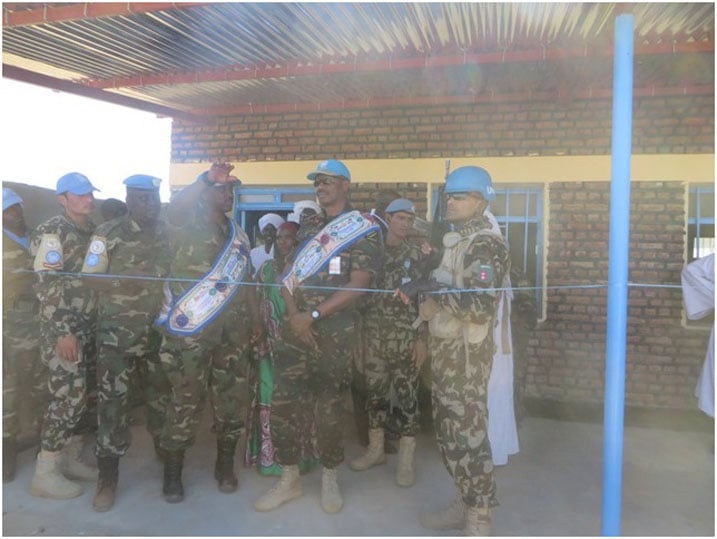 Bataha ku mugaragaro ibyumba byubakiwe abana b'abakobwa