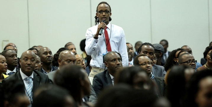 Urubyiruko rwabajije ibibazo muri Rwanda Day i Atlanta Georgia umwaka ushize.