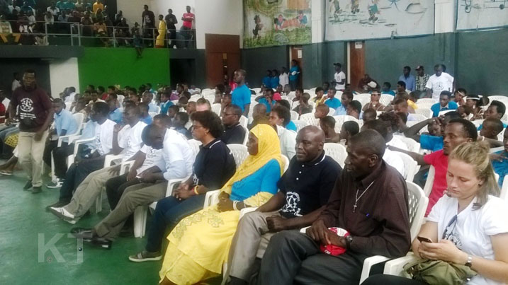 Urubyiruko n'ababyeyi bavuga ko ibiganiro bihabwa urubyiruko bibafasha