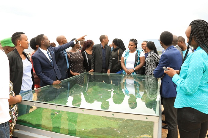 Hano basobanurirwaga uko Ingabo 600 za FPR-Inkotanyi zasabwe kujya gutabara abaturage bicwaga