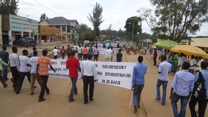 Urugendo rwanyuze mu mujyi rwagati wa Nyagatare.