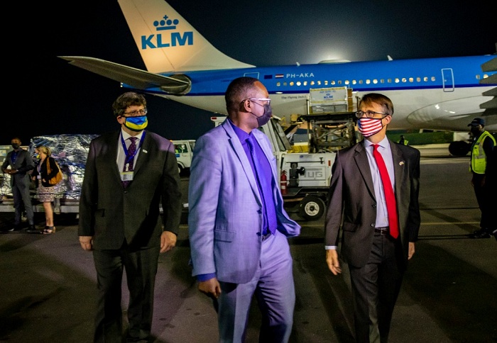 Minisitiri Dr Daniel Ngamije na Amb Peter Vrooman wa Amerika mu Rwanda