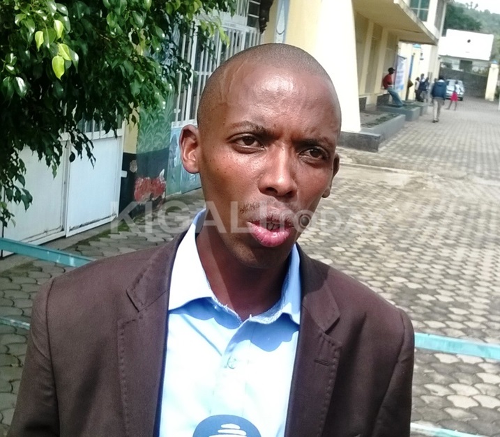 Uyu avuga ko Kagame atiyamamaje urubyiruko rwa Rubavu rutajya gutora.