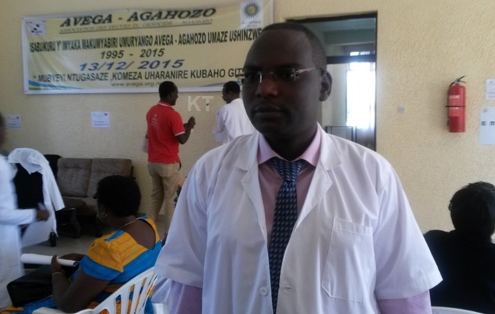 Uwihoreye Abdallah, Umuyobozi wa Vision For a Nation, akaba n'Umuganga w'amaso.