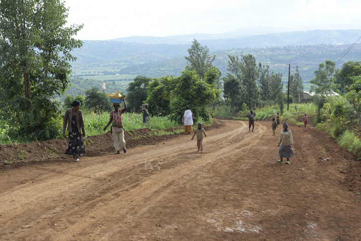 Uyu muhanda ngo wakuye mu bwigunge abaturage
