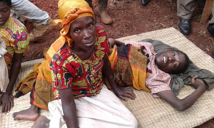Uyu mukecuru atewe intimba no kubona umwana we afite ubumuga kuva afite imyaka irindwi akaba ageze ku myaka 23 ntacyo yimarira