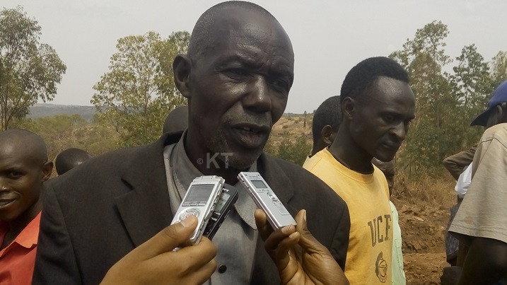 Uyu musaza yemeza ko abatuye igahini babayeho neza muri rusange ariko ikibazo cy'amazi ngo cyarabazengereje.