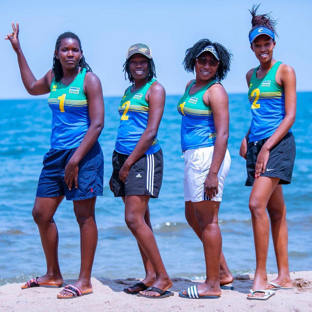 Mukandayisenga Benitha (uri imbere), Musanabageni Claudine, Nzayisenga Charlotte na Munezero Valentine, bose ni abari bakina nk