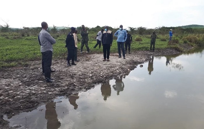 Aborozi bakandagiza inka muri za ‘Valley dams' na bo ngo bagiye guhagurukirwa kuko inka zigomba kunywera mu bibumbiro bityo ntizangize ibidendezi by'amazi bitunganyije biba bibitse amazi yifashishwa no mu bindi nk'ubuhinzi 
