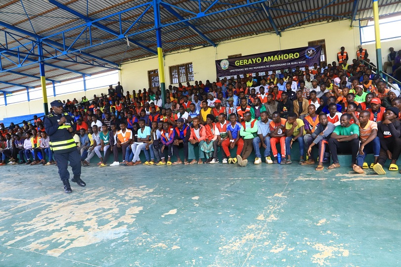 CSP Jean Claude Bizimana yasabye abatwara amagare kwitwararika igihe cyose bakoresha umuhanda
