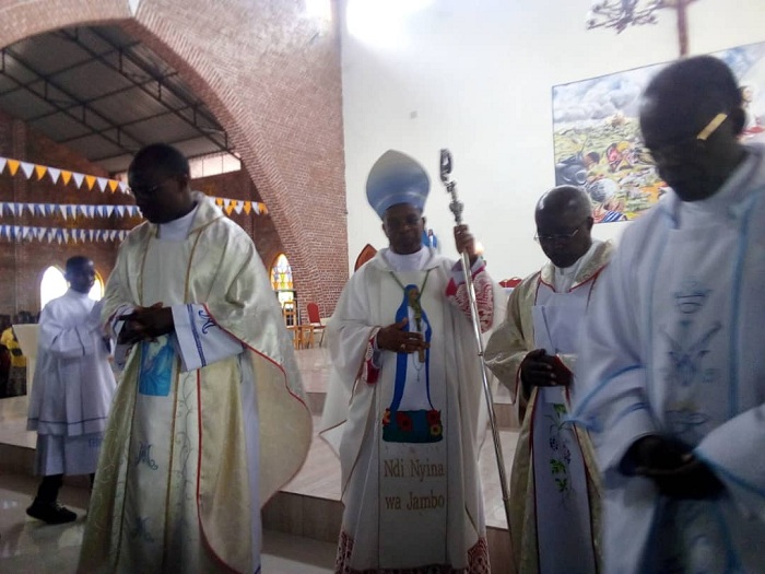 Musenyeri Vincent Harolimana yahaye umugisha inyubako nshya ya Paruwasi ya Bumara