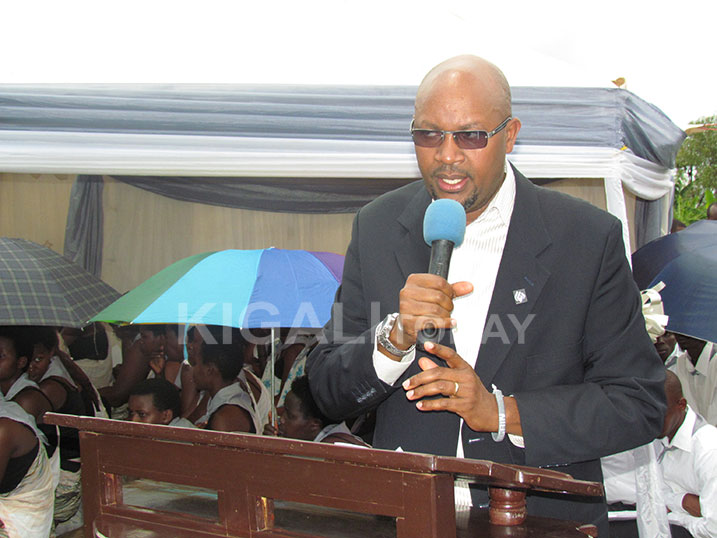 Nkuranga yavuze ko biteye isoni n'agahinda kuba hari abahakana bakanapfobya Jenoside yakorewe abatutsi kandi bazi neza ko yateguwe.