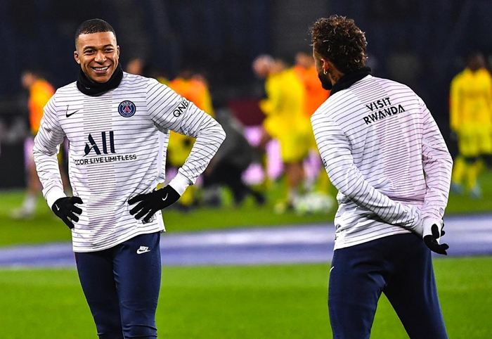 Ikipe ya Paris Saint Germain ifitanye amasezerano y'ubufatanye n'u Rwanda binyuze muri gahunda ya Visit Rwanda