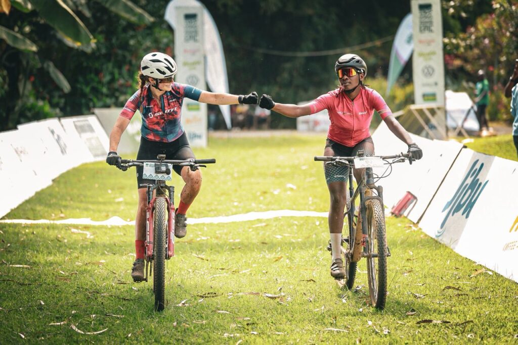 Mu cyiciro cy'abagore ikipe igizwe n'Umunyarwandakazi Ntakirutimana Martha yari yegukanye agace ka mbere yongeye gutwara aka kabiri