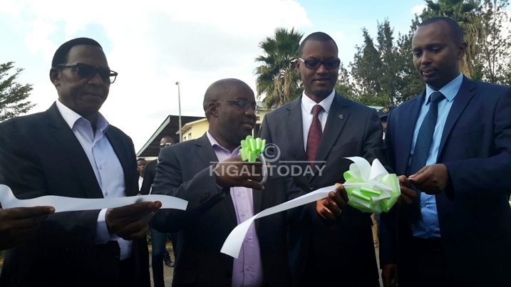 Minisitiri Nzahabwanimana afungura ku mugaragaro sosiyete Ritco.