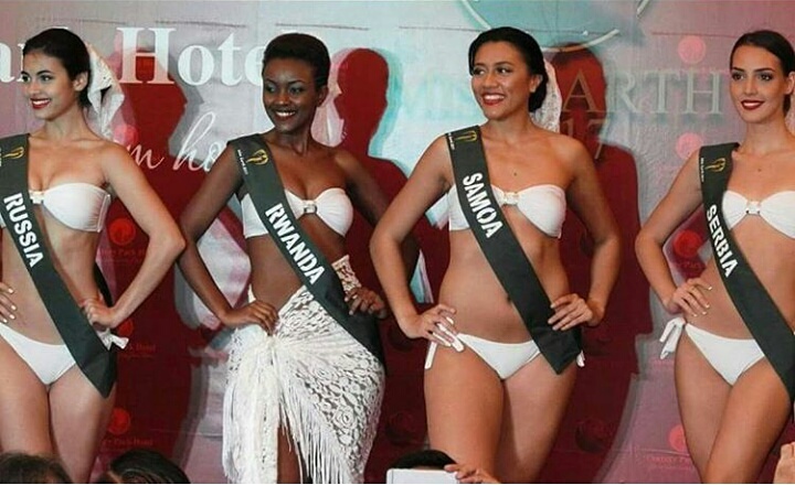 Miss Igisabo n'abo bahatana muri Miss Earth nyuma yo kwiyerekana bakuyemo agatambaro kari kabapfutse mu maso 