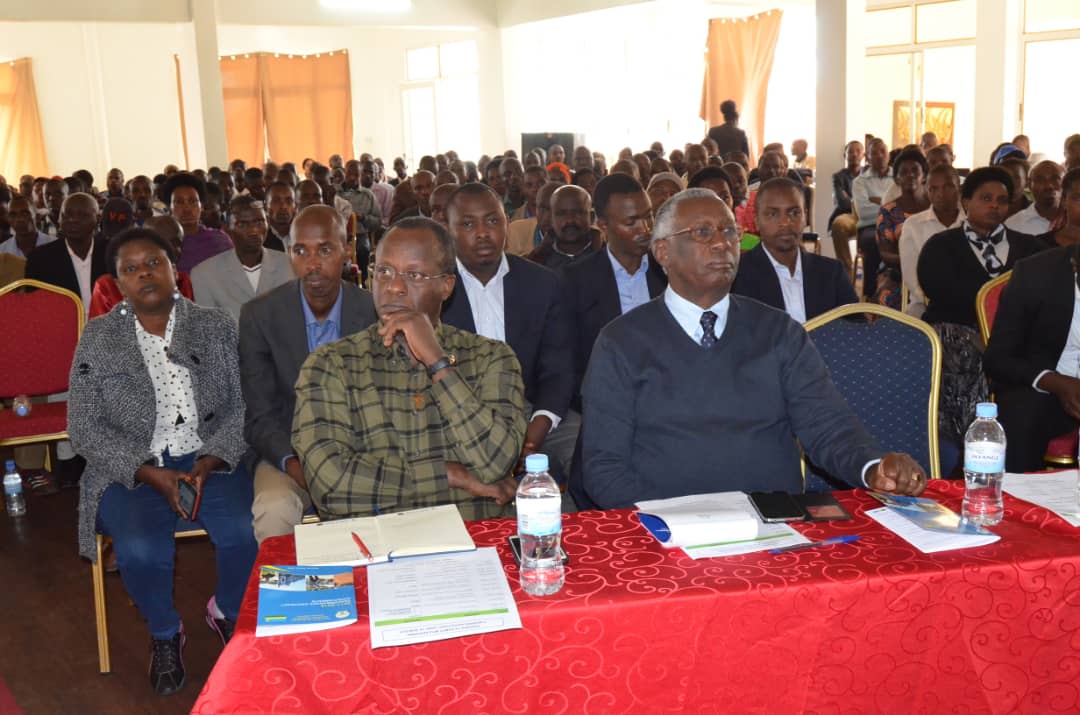 Imihigo yose akarere gahiga , ikwiye gushingira ku byateza imbere abaturage