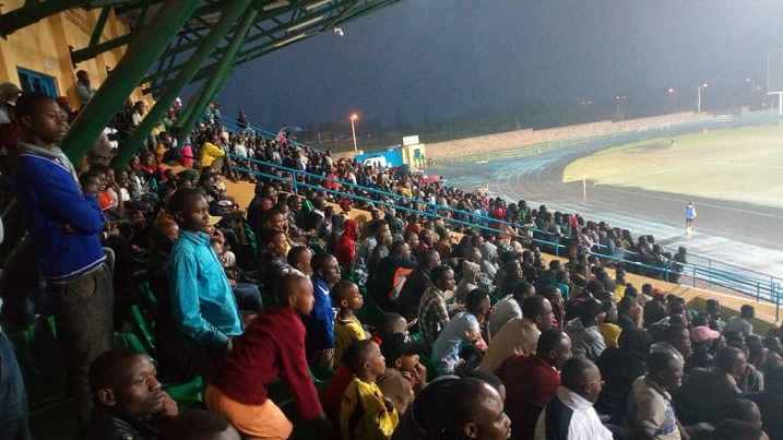 Umukino wa mukuru warebwe na benshi n'ubwo ikirere kitari kimeze neza