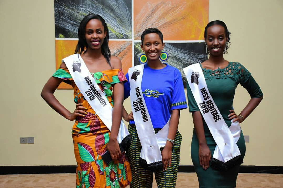 Tuyishimire Cyiza Vanessa No. 6, Ricca Michaella Kabahenda No.9 na Muyango Claudine No.1 nibo bambitswe amakamba yambere
