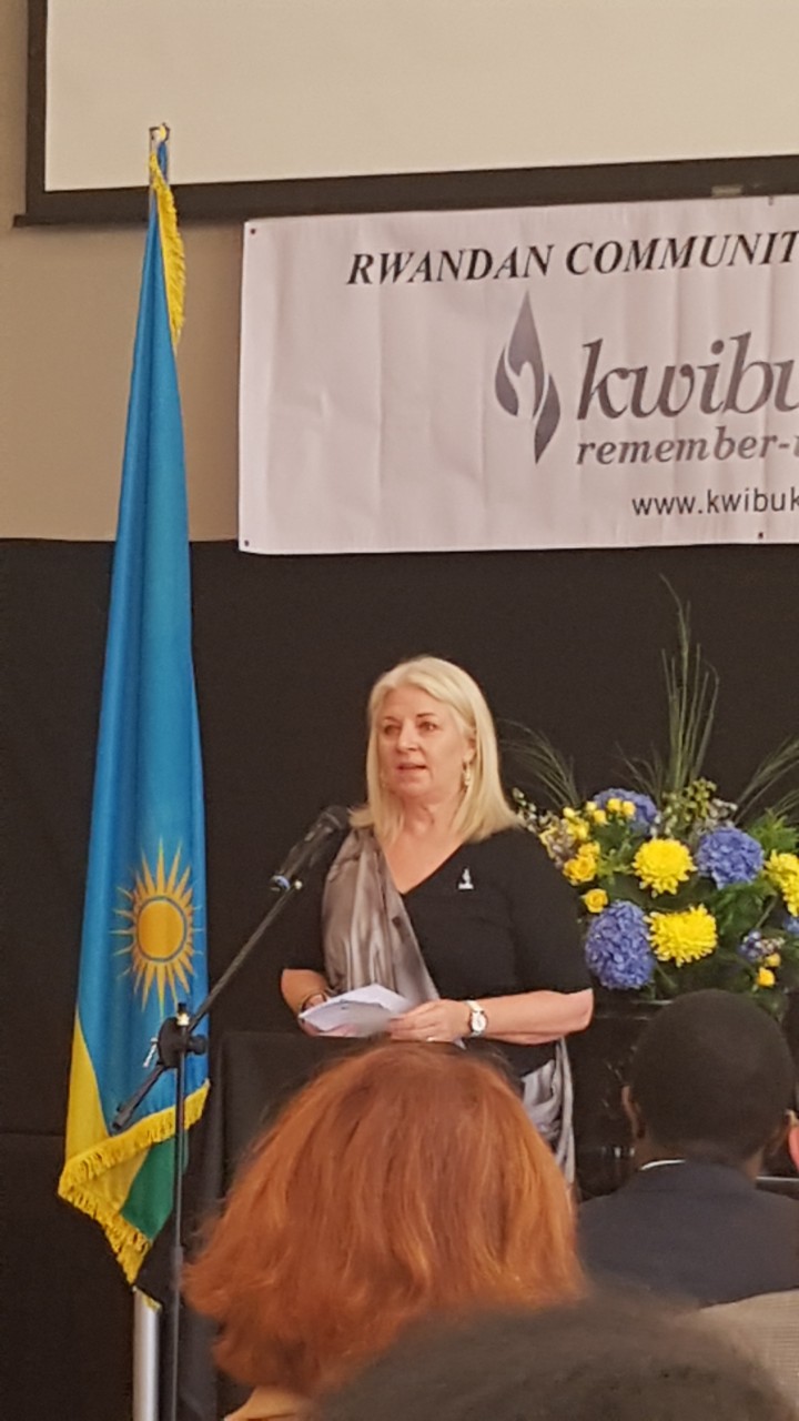 Consul w'u Rwanda muri New Zealand, Clare de Laure