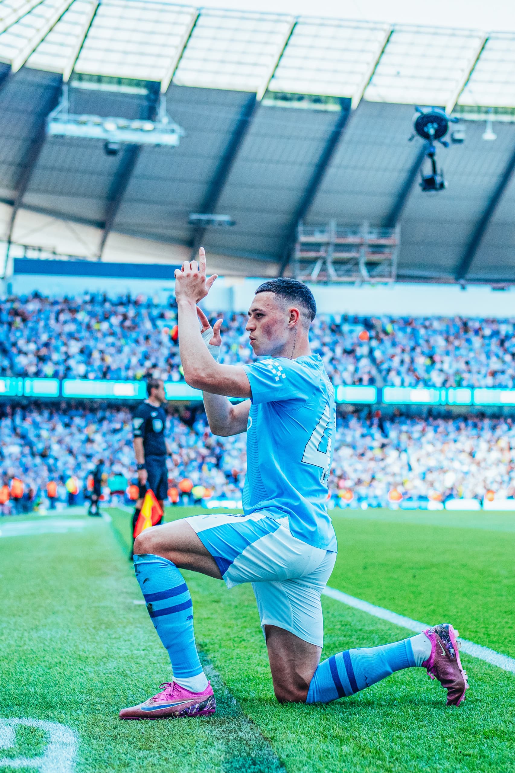 Phil Foden yatsinze ibitego 2 byahaye itsinzi Man City