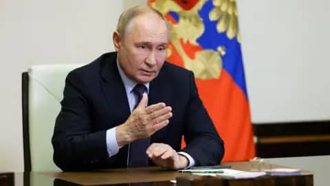 Perezida Putin yaburiye OTAN kutemerera Ukraine gukoresha misile ziterwa kure