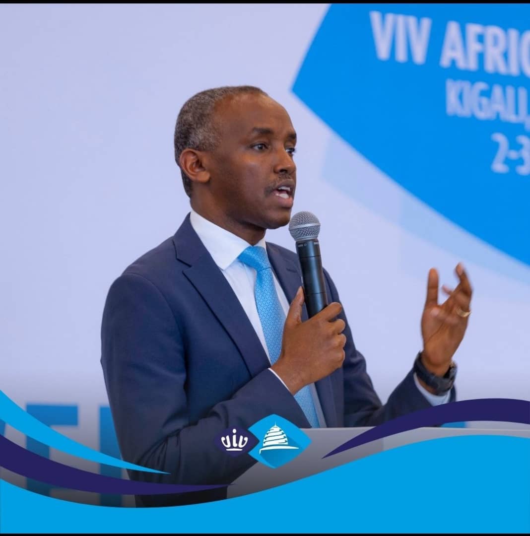 Umunyamabanga wa Leta muri MINAGRI, Eric Rwigamba atangiza imurika rya VIV Africa
