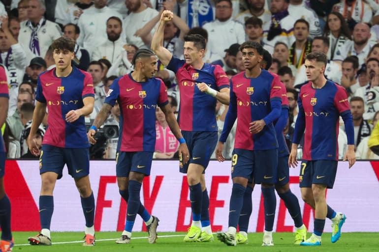 Barcelone inyagiye Real Madrid iyisanze iwayo, ibitego 4-0