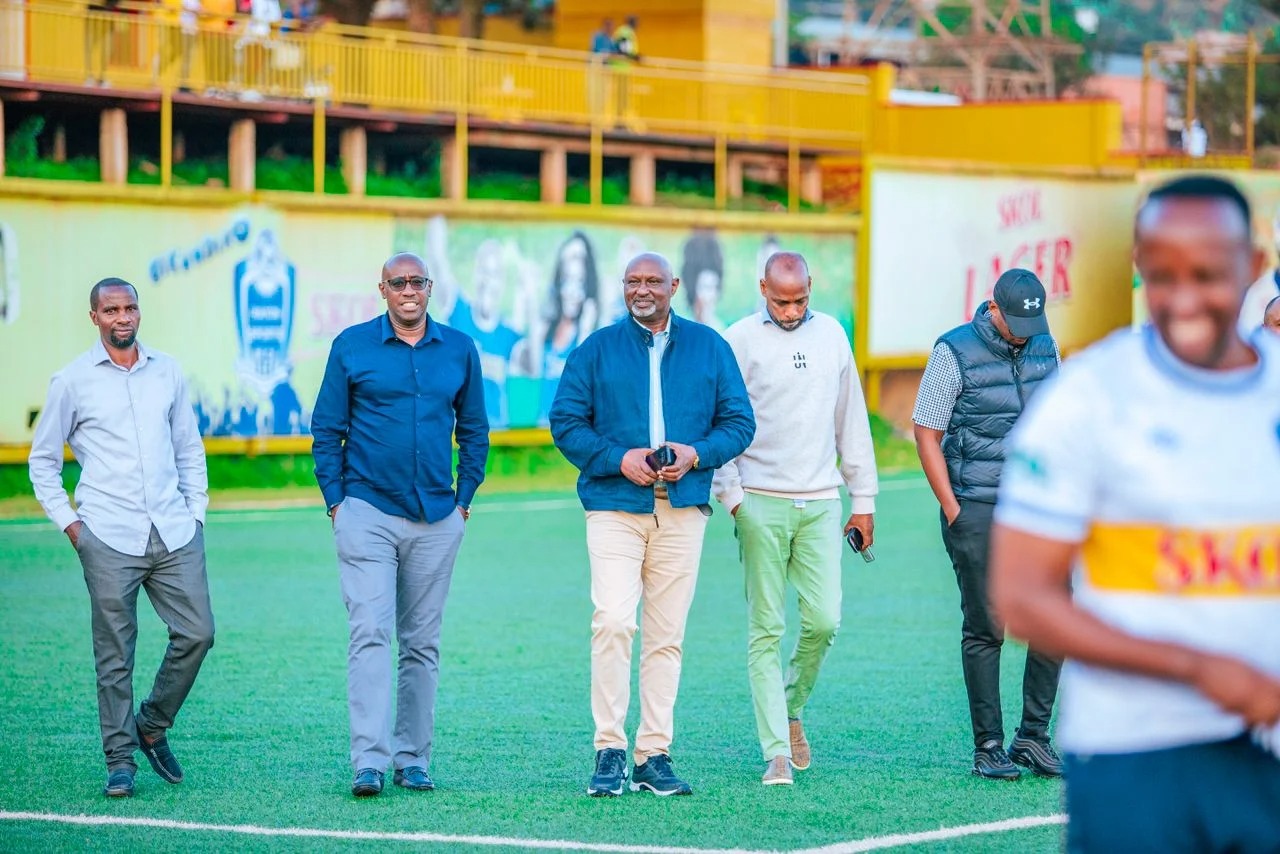 Bamwe mu bahoze mu buyobozi bwa Rayon Sports, baranagjwe imbere na Paul Muvunyi