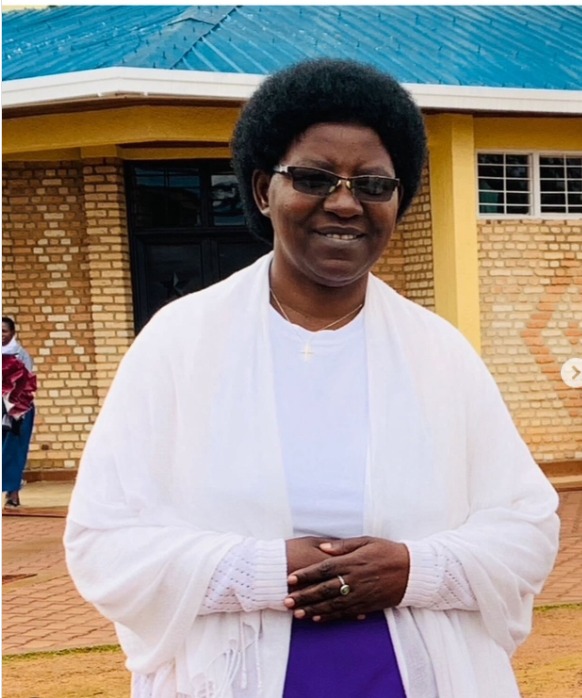 Mukamazimpaka Nathalie, umwe mu bo byemejwe ko babonekewe na Bikira Maria. Ubu yibera i Kibeho nk'uko ngo Umubyeyi Bikira Mariya yamusabye kuhaguma