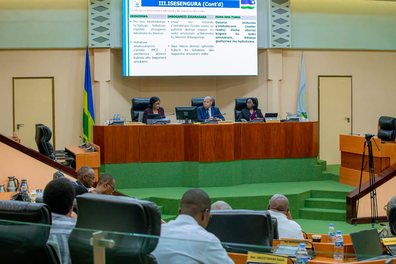 Inteko Rusange ya Sena yagejejweho Raporo ku isurwa ry'ibikorwa by'ubworozi mu Turere