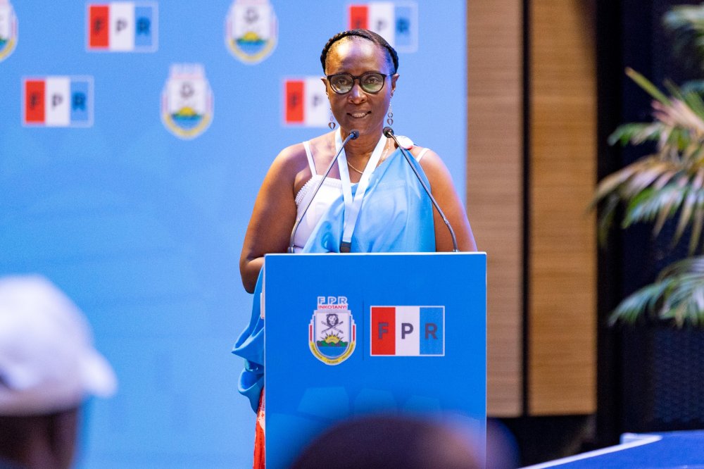 Uzamukunda Pudencienne ni we watorewe kuyobora Komite y'Urugaga rw'Abagore rushamikiye ku Muryango FPR
