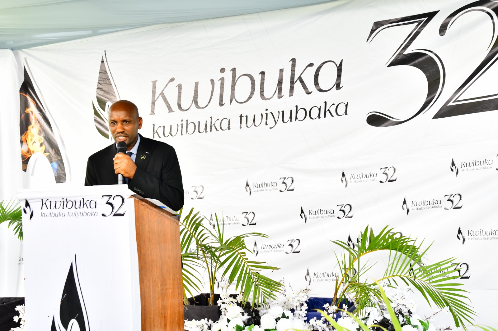 Perezida w'Inama Njyanama y'Akarere ka Muhanga, Nshimiyima Gilbert