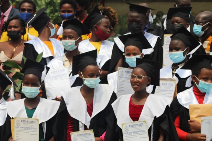 Abasoje icyiciro cy'amashuri abanza muri Wisdom School biyemeje gukomezanya umurava