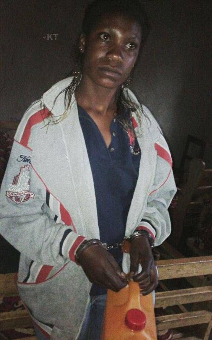 Mukamana wafatanywe Litiro 2 za Kanyanga izindi akazimena hasi