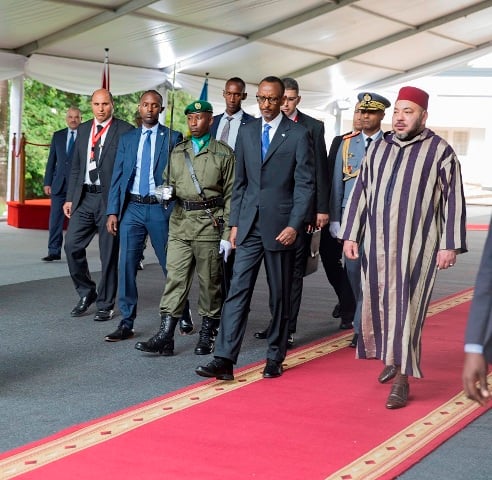 Yakiranywe Urugwiro n'Icyubahiro gikomeye