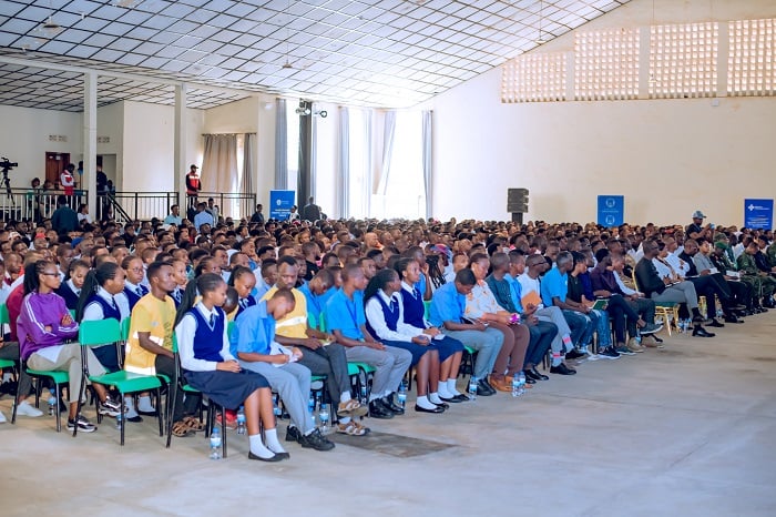 Urubyiruko rwishimiye ikiganiro rwahawe ndetse rwiyemeza kuba umwe