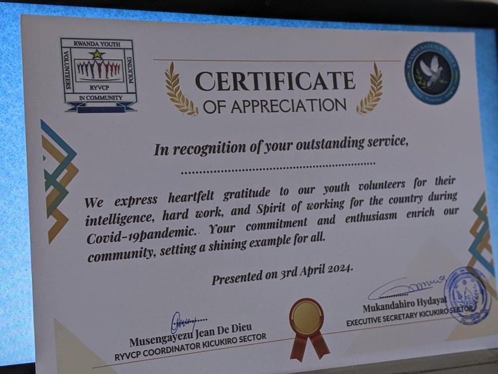 Bahawe icyemezo cy'ishimwe (Certificate) kubera uruhare bagize mu gufasha abantu kwirinda Covid-19 no kubahiriza amabwiriza yari yashyizweho