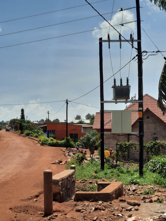 Hazongerwa abaturage bagerwaho n'amashanyarazi