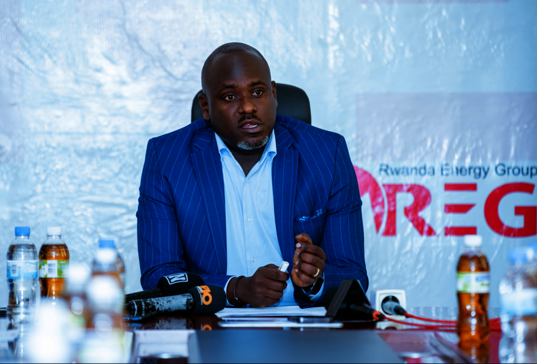 Umuyobozi Mukuru wa REG, Armand Zingiro, yasobanuye amavugurura arimo gukorwa mu ikoranabuhanga ryo kugura umuriro 