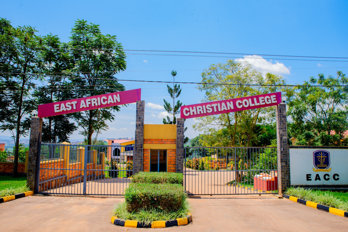 East African Christian College yahaye buruse abanyeshuri 240