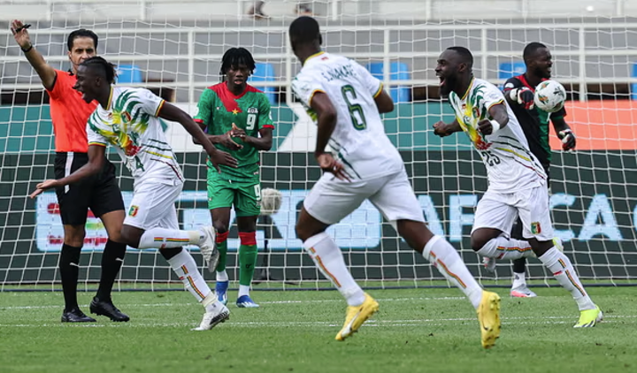 Mali yasezereye Burkina Faso iyitsinze ibitego 2-1