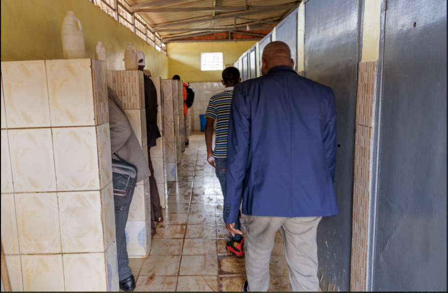 Ubwiherero rusange muri gare ya Nyabugogo