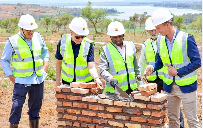 Ubwo hashyirwaga ibuye ry'ifatizo ahagiye kubakwa ikigo cy'ihariye mu bijyanye n'imbuto